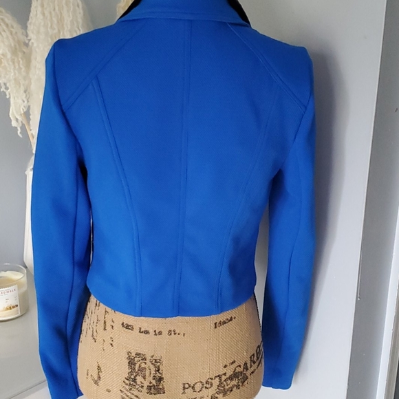 Jacket - Picture 4 of 6